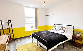 Willow Suite - 3Br - Sleeps 8 - Central Blackpool